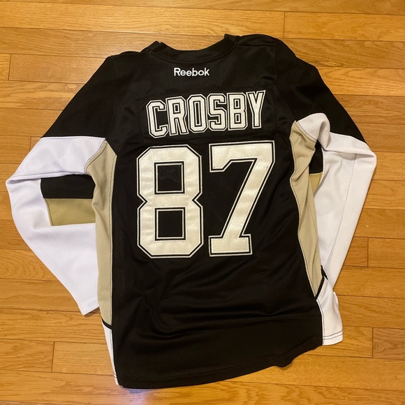 Official NHL Sidney Crosby Jersey from 2016 season WORN ONCE - Picture 7 of 7